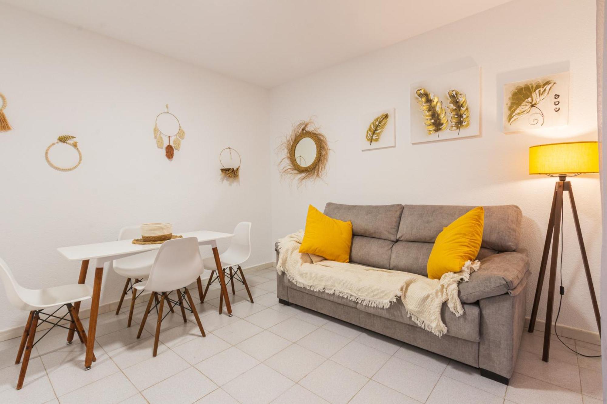 Menabrea Holiday House Near The Beach And Airport Santa Pola Exterior photo